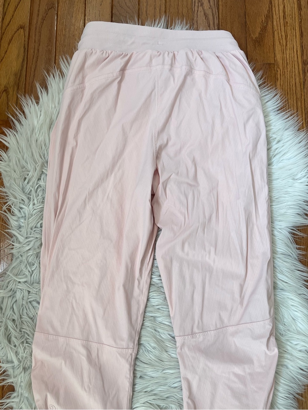 {Lululemon} Beyond the Studio Jogger in Pink - Womens 6 - Picture 5 of 9